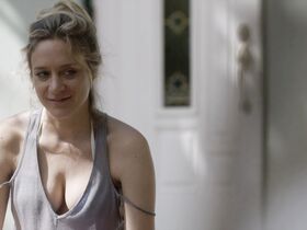 Хлоя Севиньи секси – Тёмная сторона s01e02 (2015) #3