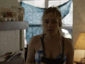 Хлоя Севиньи секси – Тёмная сторона s01e02 (2015) #6