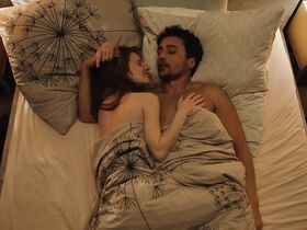 Йозефина Пройсс секси – Ничего особенного s02e03 (2021)