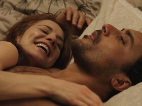 Йозефина Пройсс секси – Ничего особенного s02e03 (2021) #4