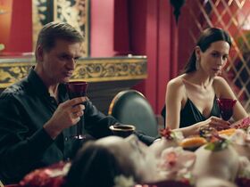 Александра Ревенко секси – Содержанки s03e05 (2021) #5