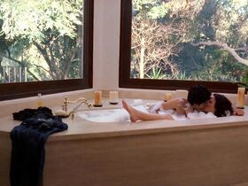 Карла Гуджино секси, Лесли Бибб секси, Перри Ривз секси – Антураж s03e16 (2007) #1