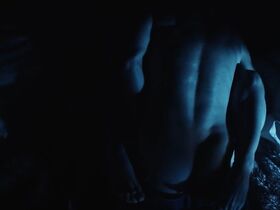 Шарни Тонс голая – Skin (2018) #12