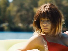 Лиза-Мари Королл секси – Наше время – сейчас s02e03 (2020) #6