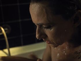 Рут Бекар голая – Скрытое s02e07 (2020) #2