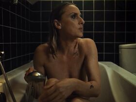 Рут Бекар голая – Скрытое s02e07 (2020) #6