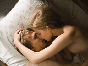 Тереза Вайсбах голая – Солнечная аллея (1998) #6