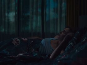 Клер Кейм секси – Infidele s02 (2020) #10