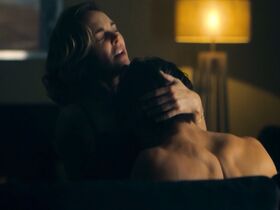 Клер Кейм секси – Infidele s02 (2020) #4