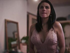 Эла Вельден голая, Фабиола Кампоманес секси, Майте Перрони Беорлеги секси, Маримар Вега секси – Игра ключей s01e01-03 (2019) #35