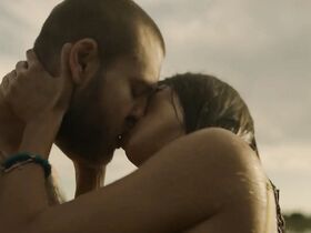 Варвара Шмыкова секси, Ирина Носова секси – Чики s01e06 (2020) #5