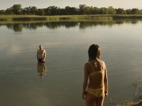 Варвара Шмыкова секси, Ирина Носова секси – Чики s01e06 (2020) #8