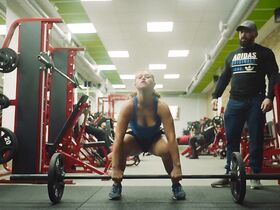 Алёна Михайлова секси, Ирина Горбачёва секси, Варвара Шмыкова секси – Чики s01e03 (2020) #4