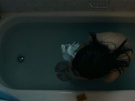 Тринити Киран секси – Skin (2019) #2