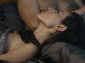 Дарья Мороз голая, Сабина Ахмедова голая – Содержанки s02e08 (2020) #14