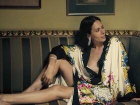 Дарья Мороз голая, Сабина Ахмедова голая, Александра Ребенок секси – Содержанки s02e06 (2020) #15