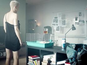 Дарья Мороз секси, Ирина Старшенбаум секси – Содержанки s02e05 (2020) #3