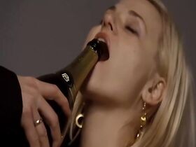 Юстина Павличка голая – Касательно преступлений s01e04 (2010) #3