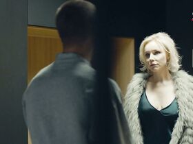 Марина Зудина голая – Содержанки s02e03 (2020) #2