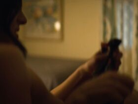 Кармела Сумбадо секси – Ты s02e04 (2019) #2