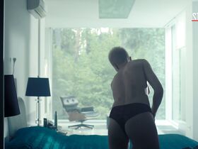 Любовь Аксёнова голая, Дарья Мороз голая, Ольга Сутулова секси – Содержанки s02e01 (2020) #10