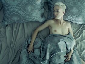 Дарья Мороз голая, Сабина Ахмедова голая – Содержанки s02e02 (2020) #12