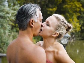 Нина Пролль голая – Дамочки-мещанки s05e10 (2021) #5