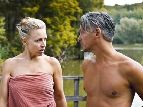 Нина Пролль голая – Дамочки-мещанки s05e10 (2021) #7