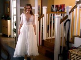 Ольга Калицкая секси – Семейка (2017) #5