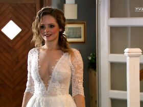 Ольга Калицкая секси – Семейка (2017) #6