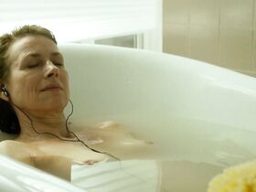 Коринна Харфух голая – Jack (2015)