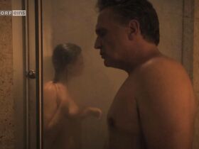 Мартина Эбм голая – Дамочки-мещанки s01e05 (2015) #2